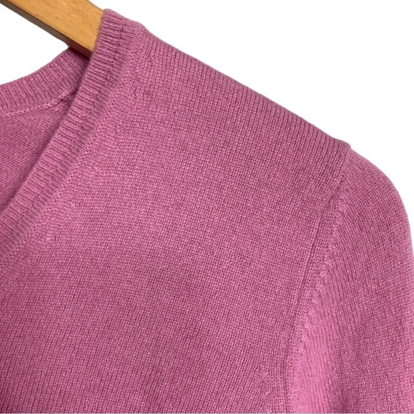 Cashmere Lord & Taylor Long Sleeve V-Neck Pullover Top Size Women’s Medium - Picture 8 of 10